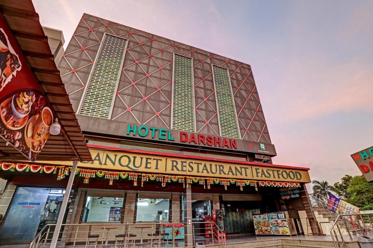 Oyo 82461 Hotel Darshan Banquet And Rooms Surat Esterno foto